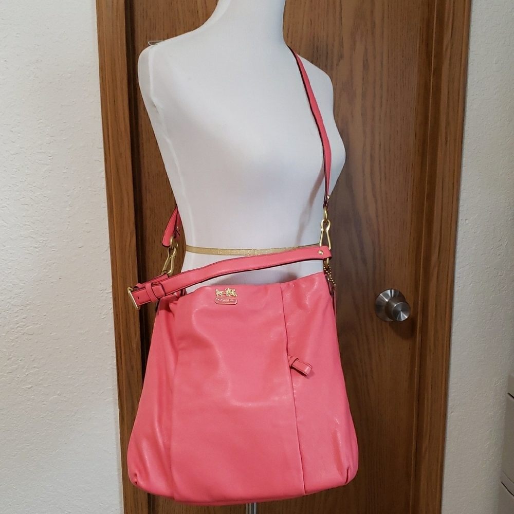 COACH 21224 Madison Isabelle Coral Leather Shoulder Bag
